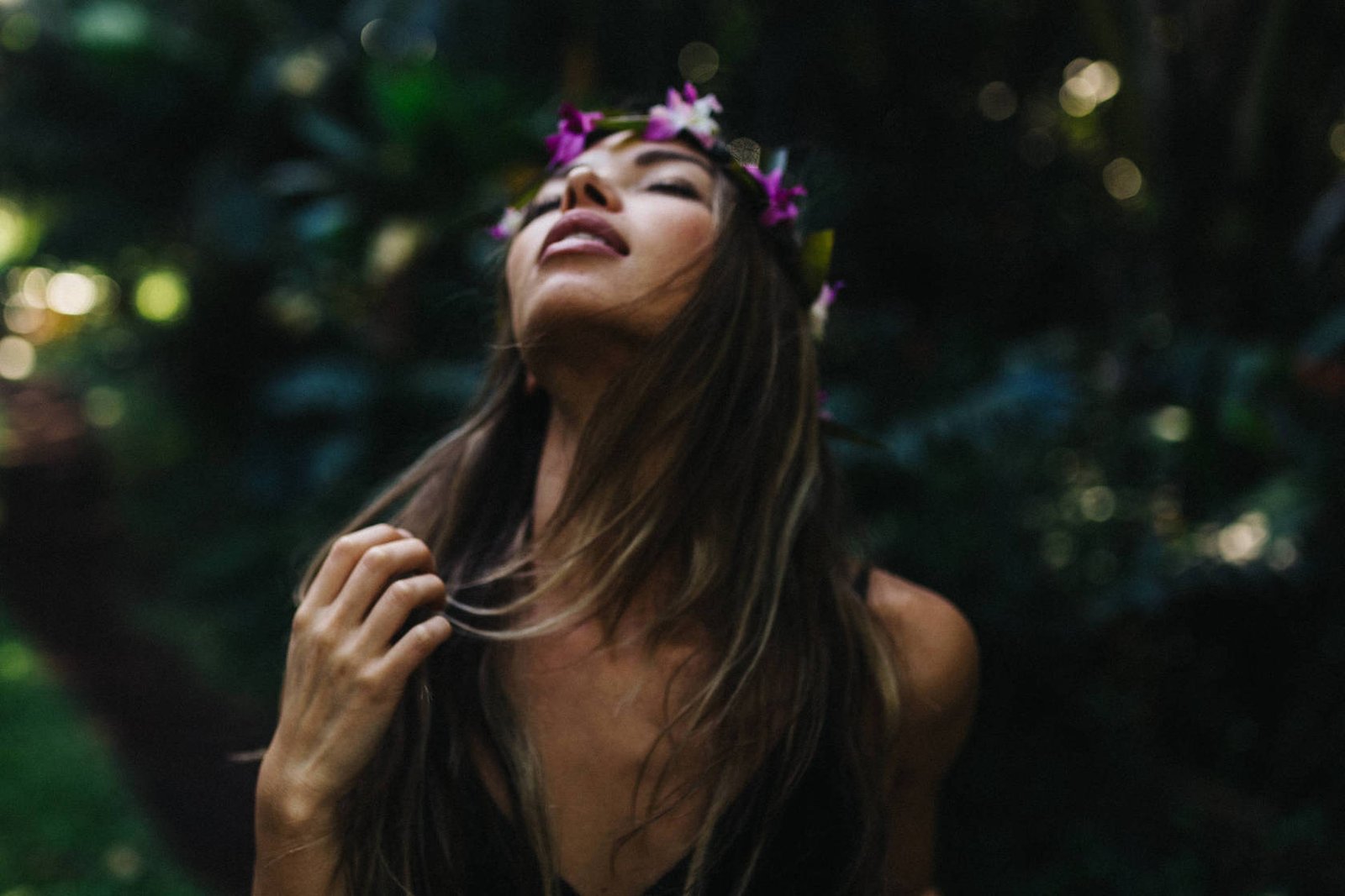 Sony Leads Mirrorless Camera Sales While Canon Dominates DSLRs